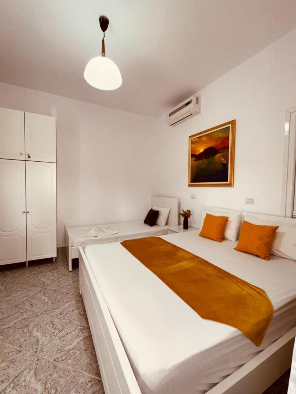 Orfeu Apartments Ксамил Екстериор снимка