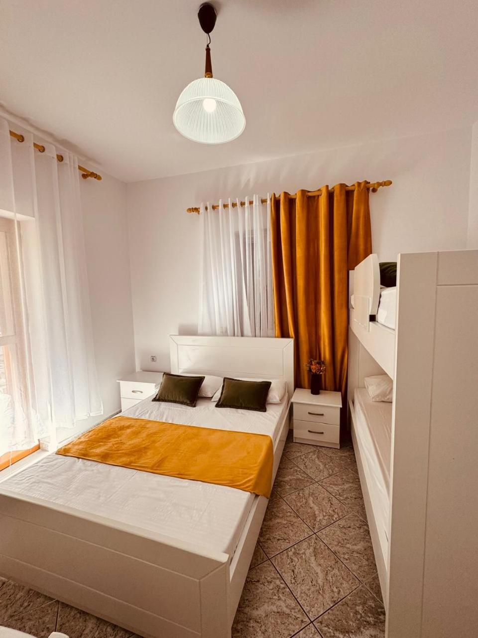 Orfeu Apartments Ксамил Екстериор снимка