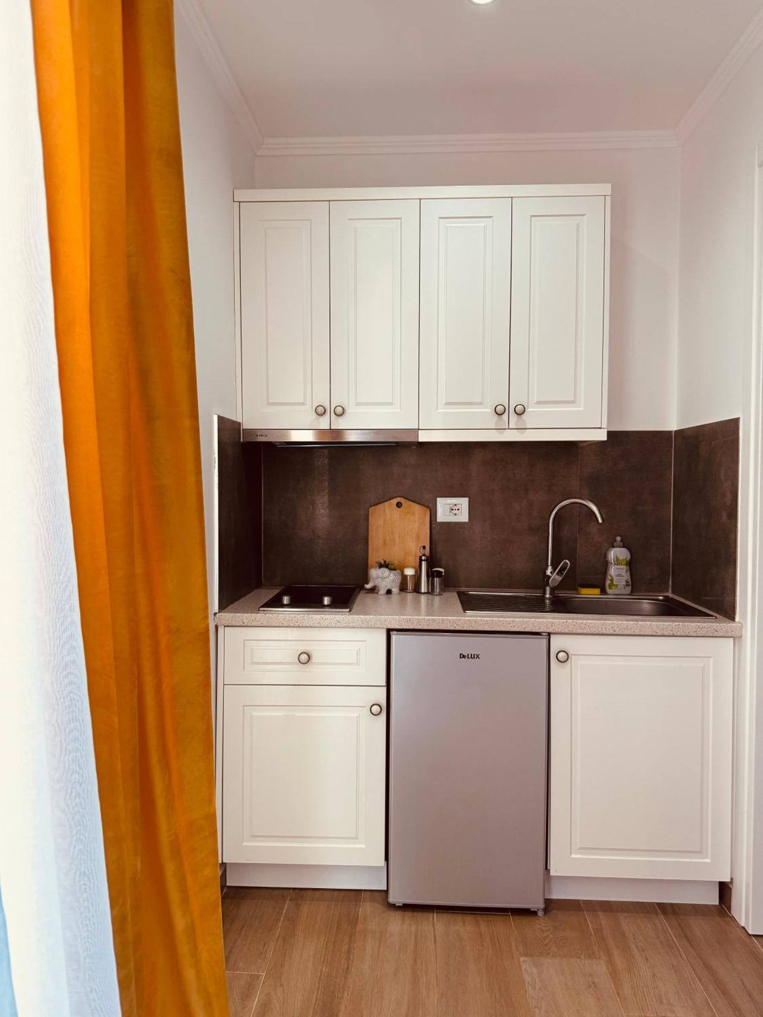 Orfeu Apartments Ксамил Екстериор снимка