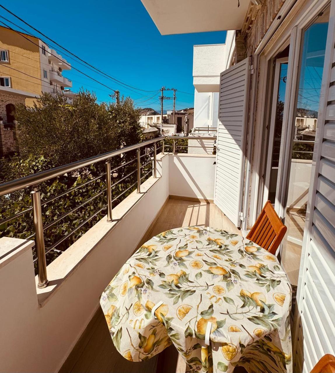 Orfeu Apartments Ксамил Екстериор снимка
