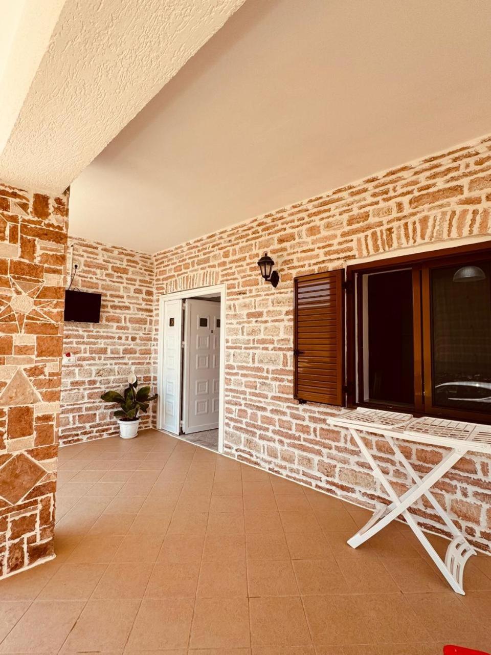 Orfeu Apartments Ксамил Екстериор снимка